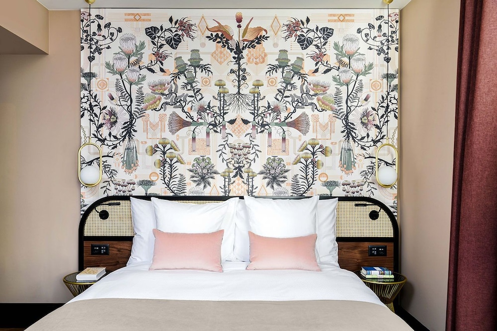 Room, 1 Queen Bed (Cosy) - Photo 8