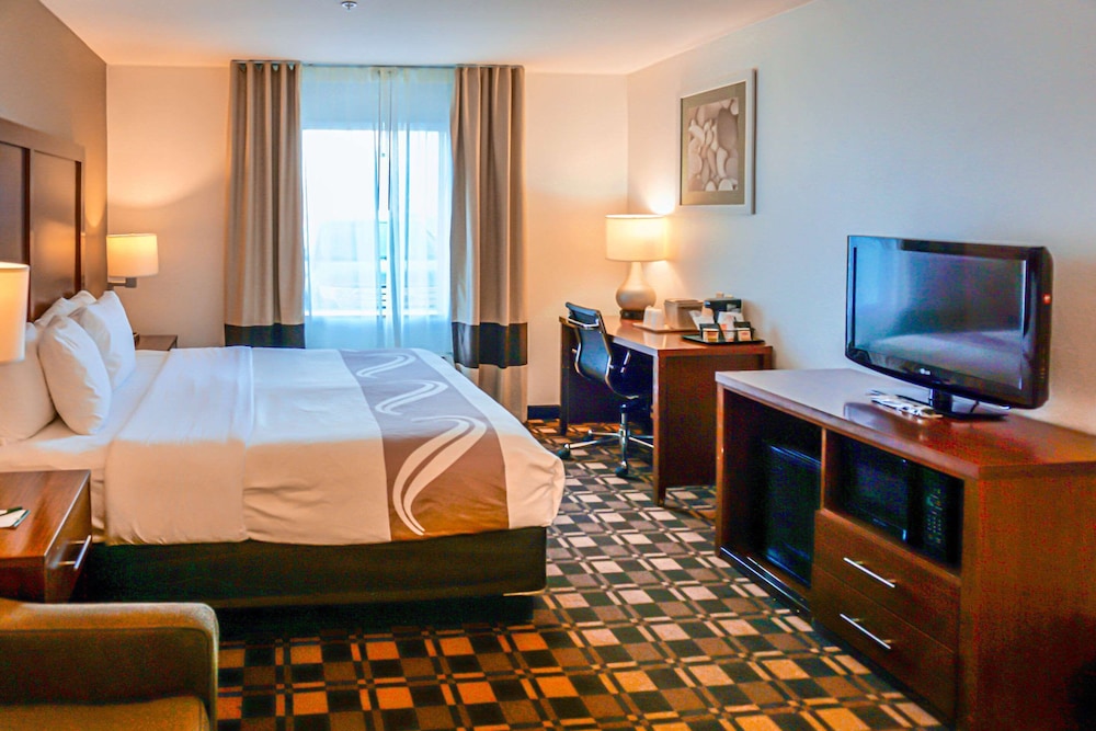 Executive Room, 1 King Bed with Sofa bed, Non Smoking photo 1