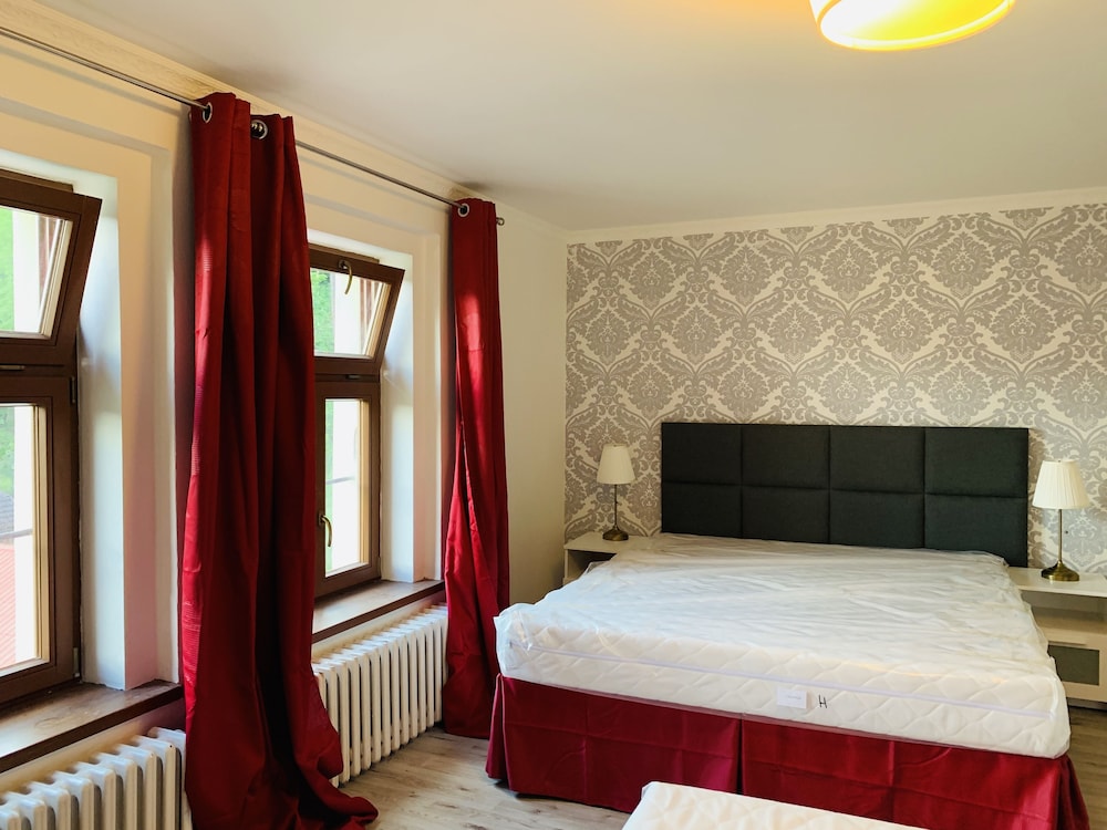 Classic Quadruple Room