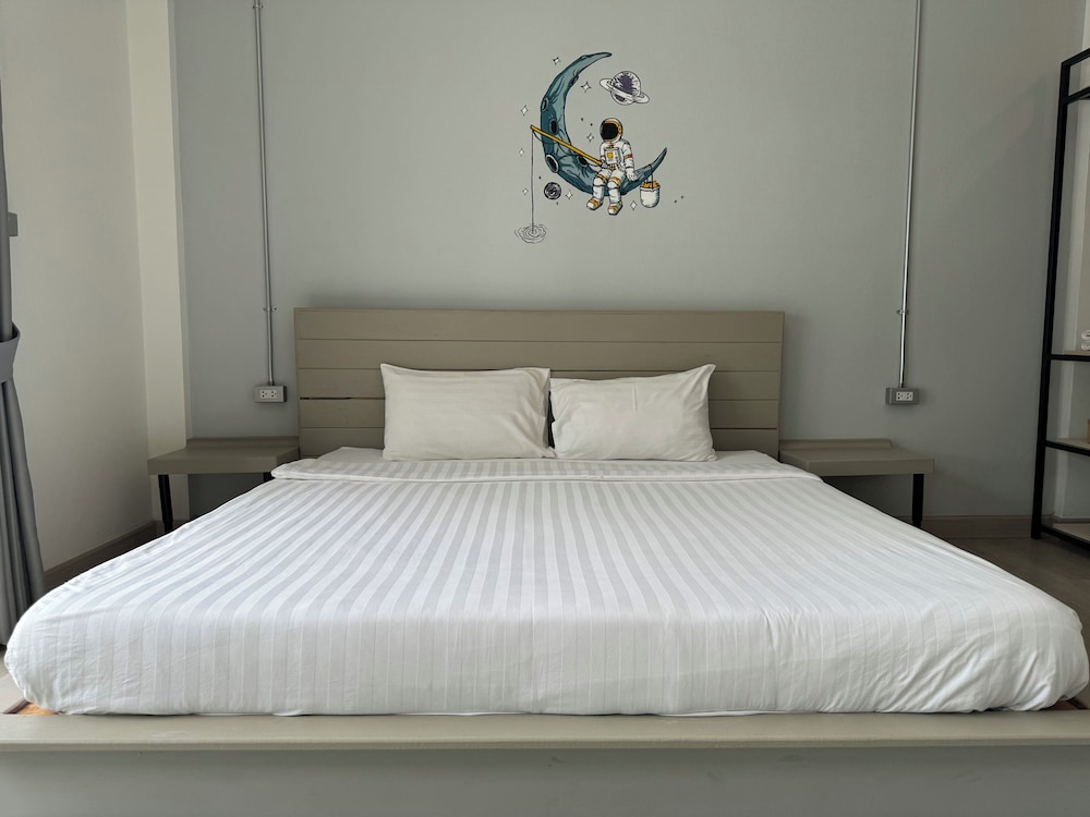 Standard King Room With Balcony photo 2