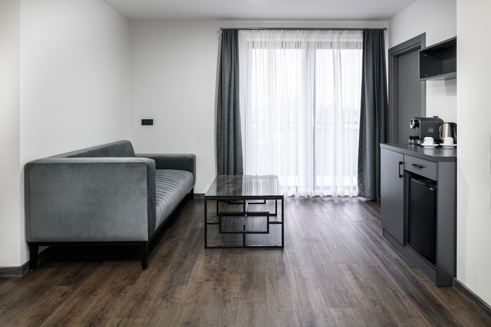 Junior Studio Suite photo 3