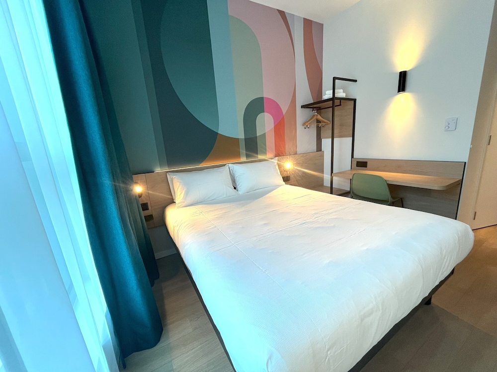 Double Room, Mobility Accessible photo 3