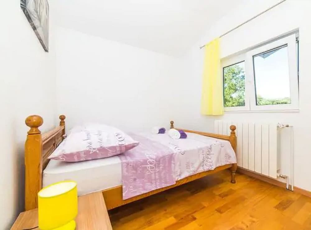 House (Three Bedroom Holiday Home) photo 2