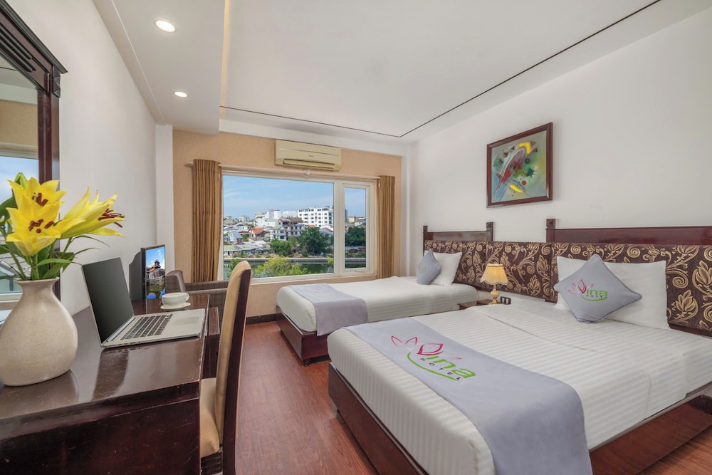 City Double or Twin Room, River View photo 2