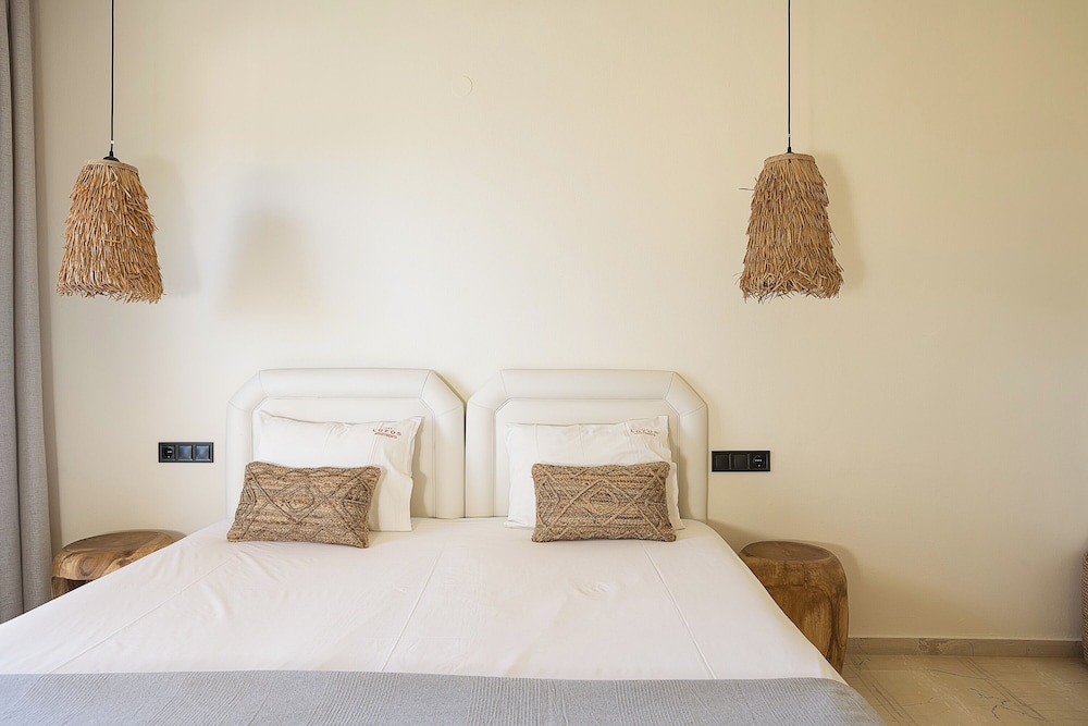Family Apartment, 1 Bedroom, Sea View photo 3