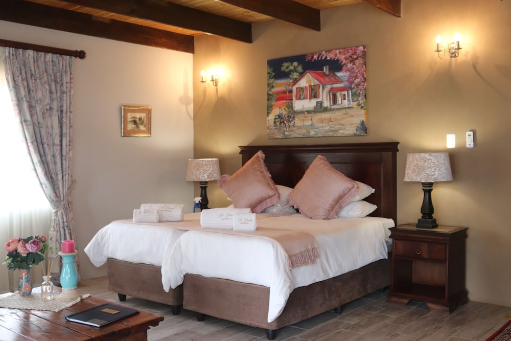 Deluxe Suite - Photo 2