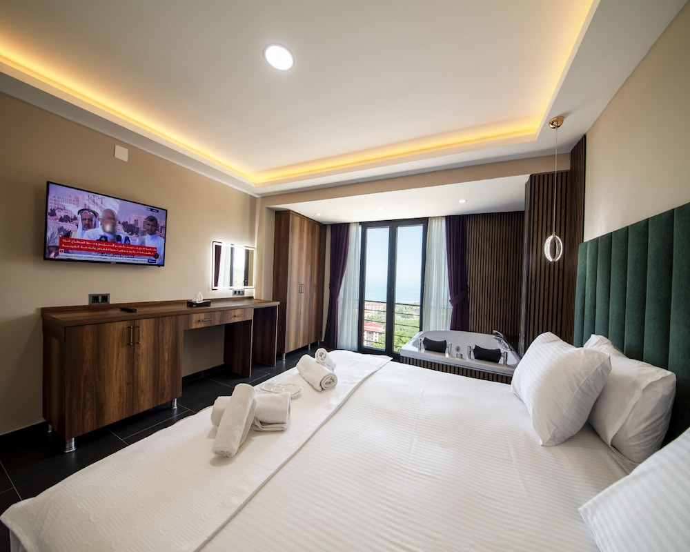 Luxury Villa photo 2