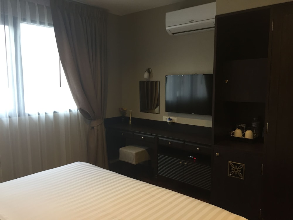 Standard Double Room, City View, Tower photo 3