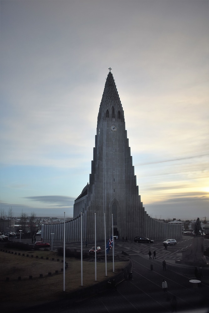 Panoramic room with church view - Photo 1