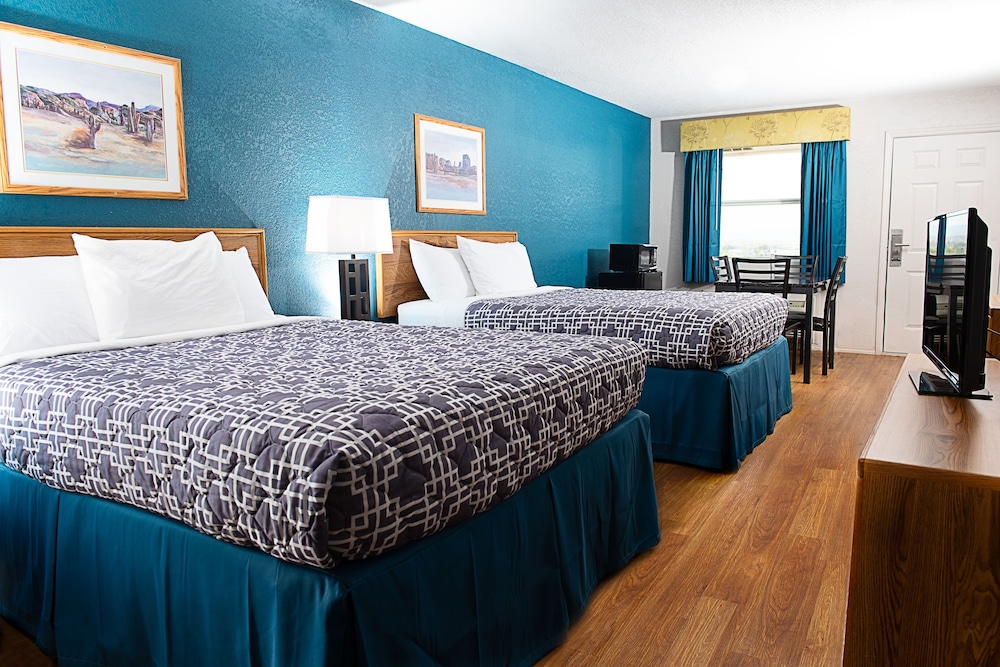 Basic Double Room, 2 Queen Beds, Non Smoking