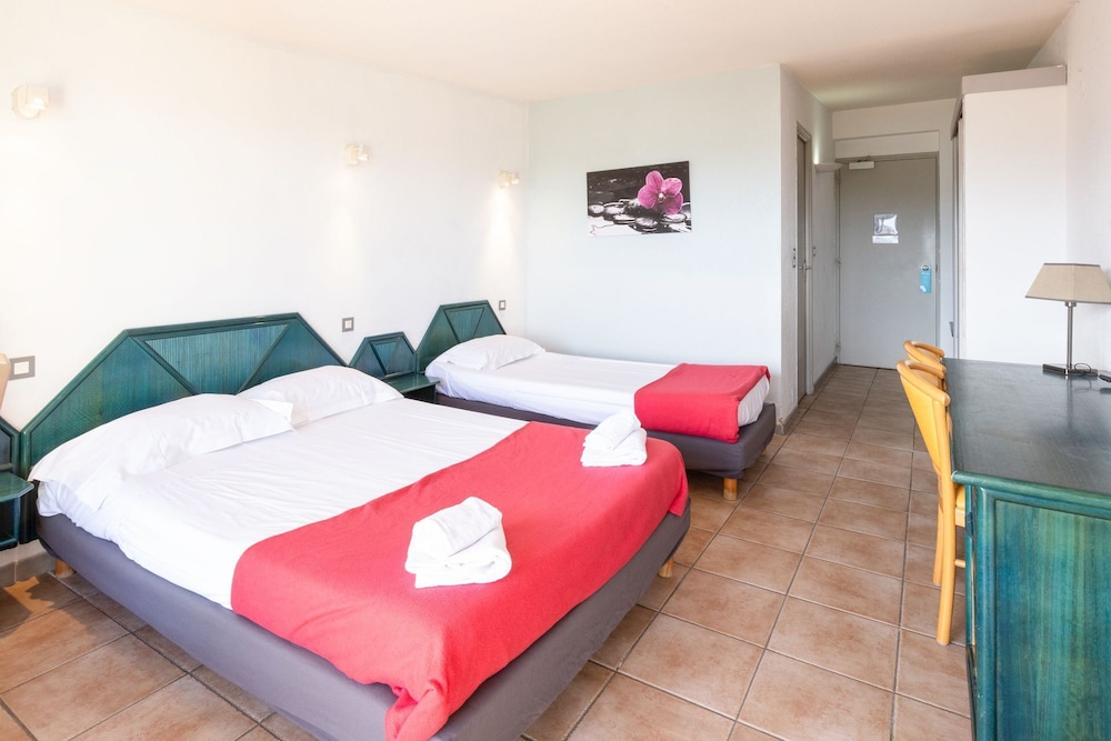 Triple Room photo 2