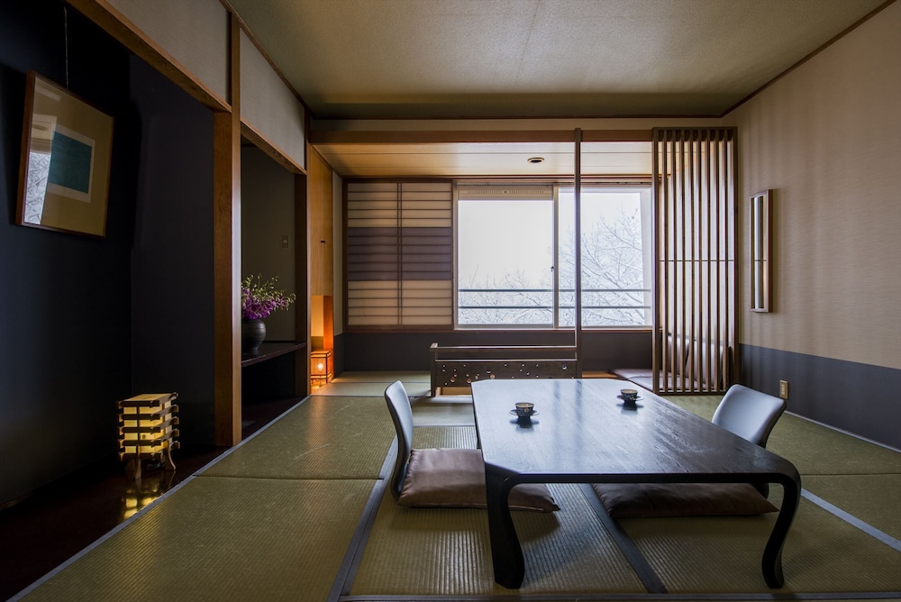Japanese Style Room with 10 Tatami-mats photo 2