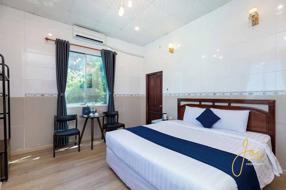 Deluxe Double Room, Balcony - Photo 4