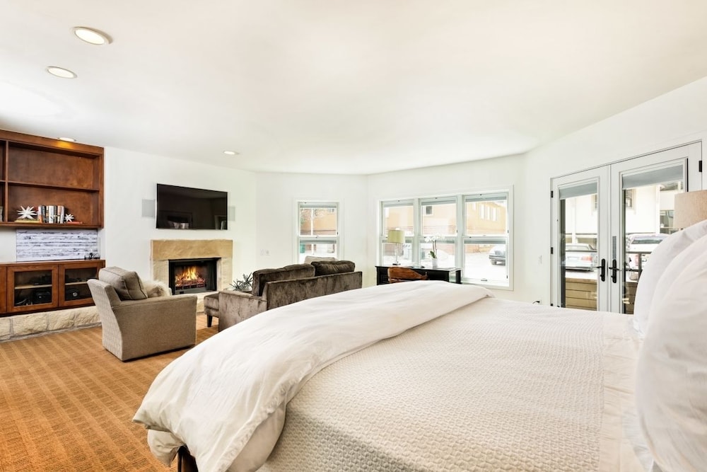 Condo, 4 Bedrooms, Non Smoking