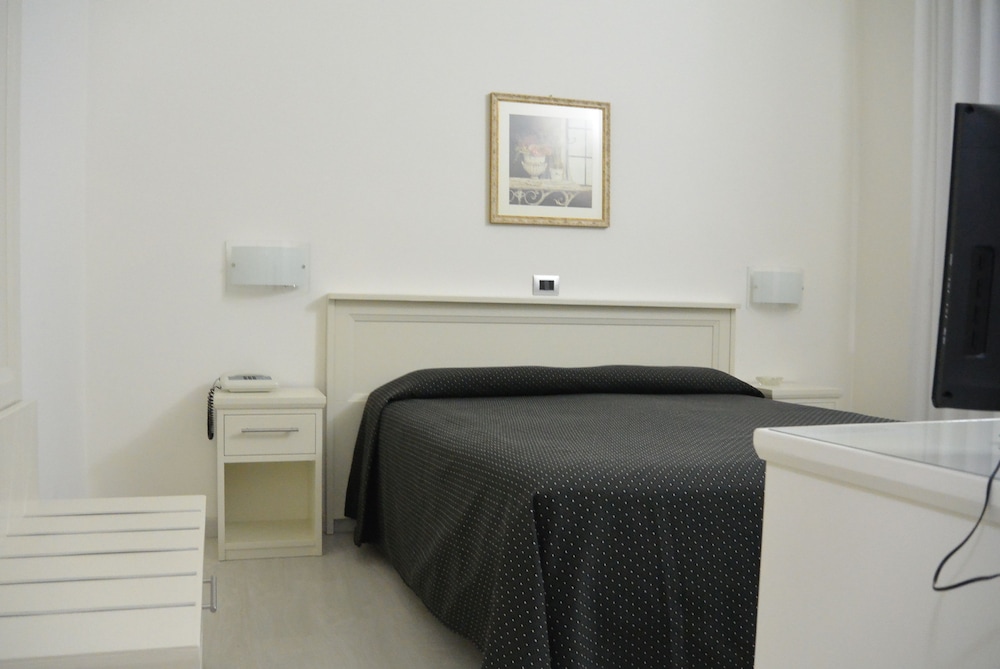 Superior Double Room - Photo 3