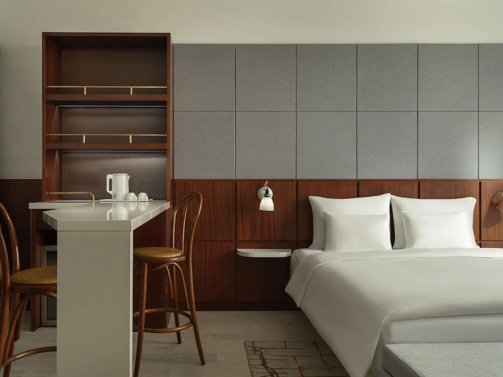 Executive Room, 1 King Bed