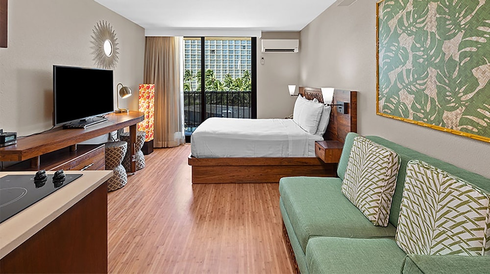 Deluxe Studio, Kitchenette, City View - Photo 1
