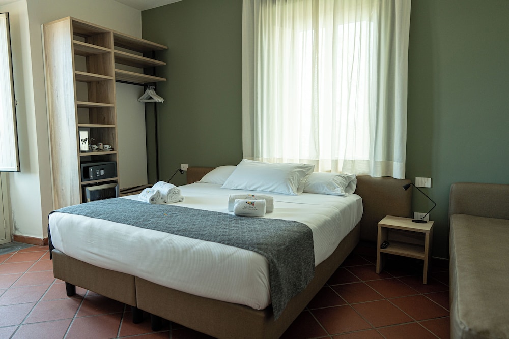 Club Double Or Twin Room, Golf View