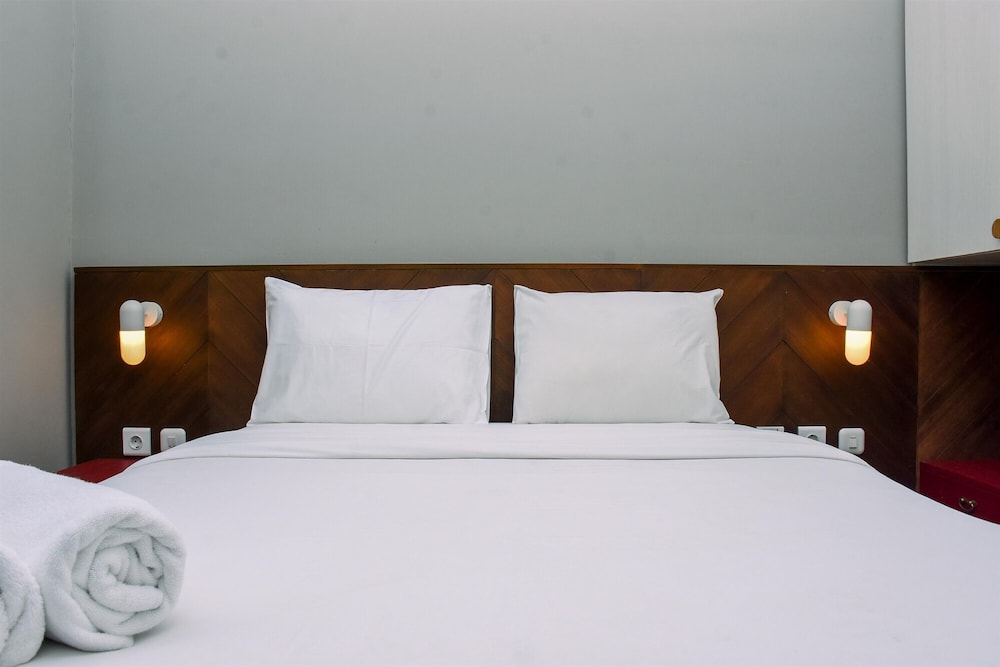 Room - Photo 4