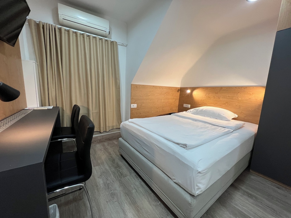 Single Room, 1 Double Bed, Non Smoking