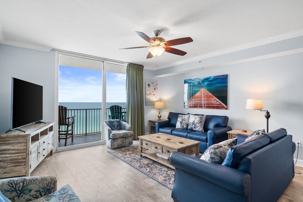 Condo, 3 Bedrooms, Ocean View (402)
