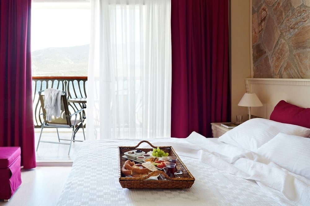 Standard Double Room, Garden View