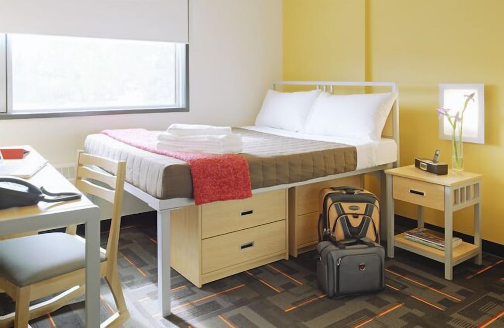 Two Bedroom Flat at Alma