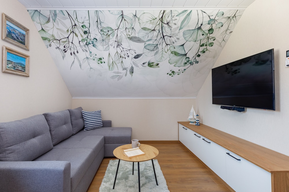 Apartment, 1 Bedroom, Kitchen, Garden View