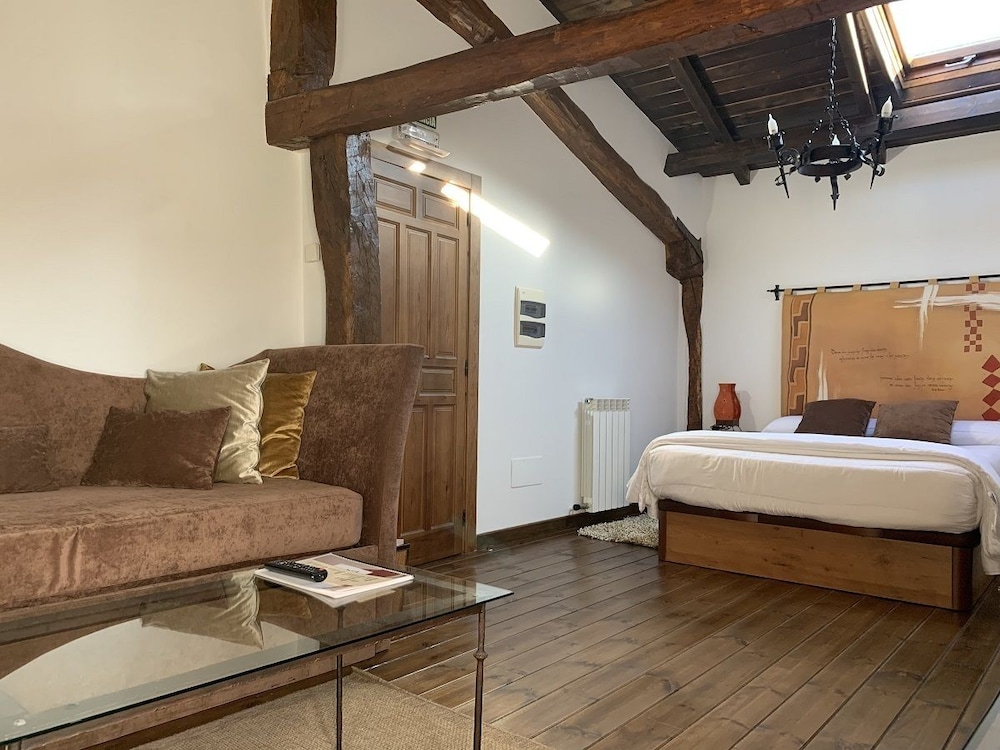 Deluxe Double Room photo 3