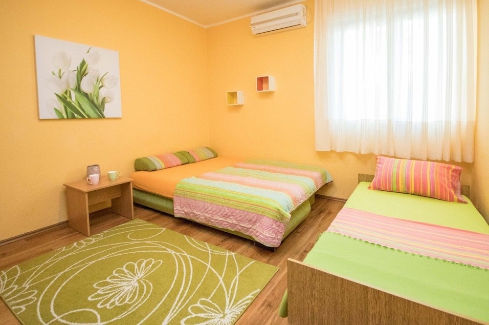 Family Triple Room, Multiple Beds, Courtyard View