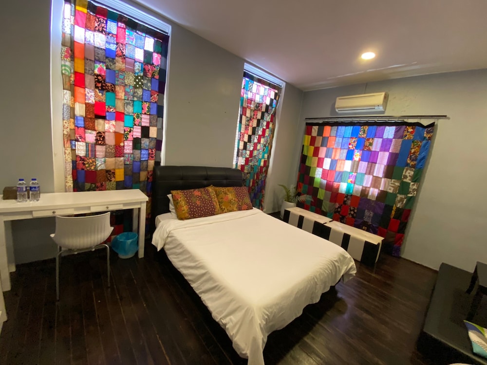 Economy Double Room 203 photo 1