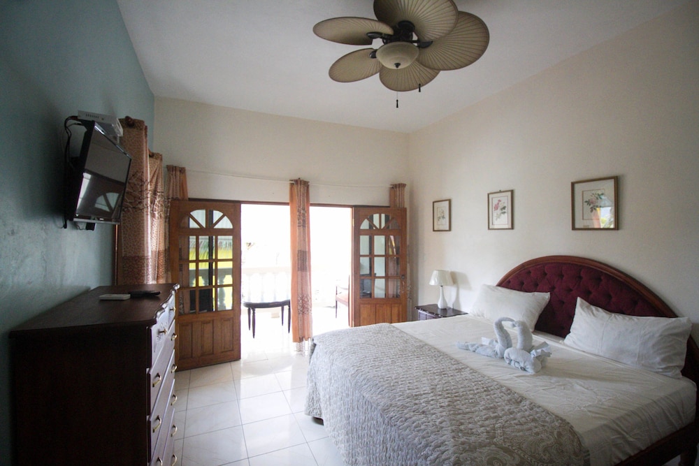 Family Double Room, 1 Queen Bed, Ocean View