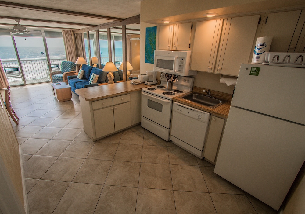 Studio, Balcony, Ocean View (Sunward) photo 3