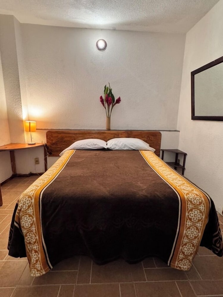 Standard Room photo 2