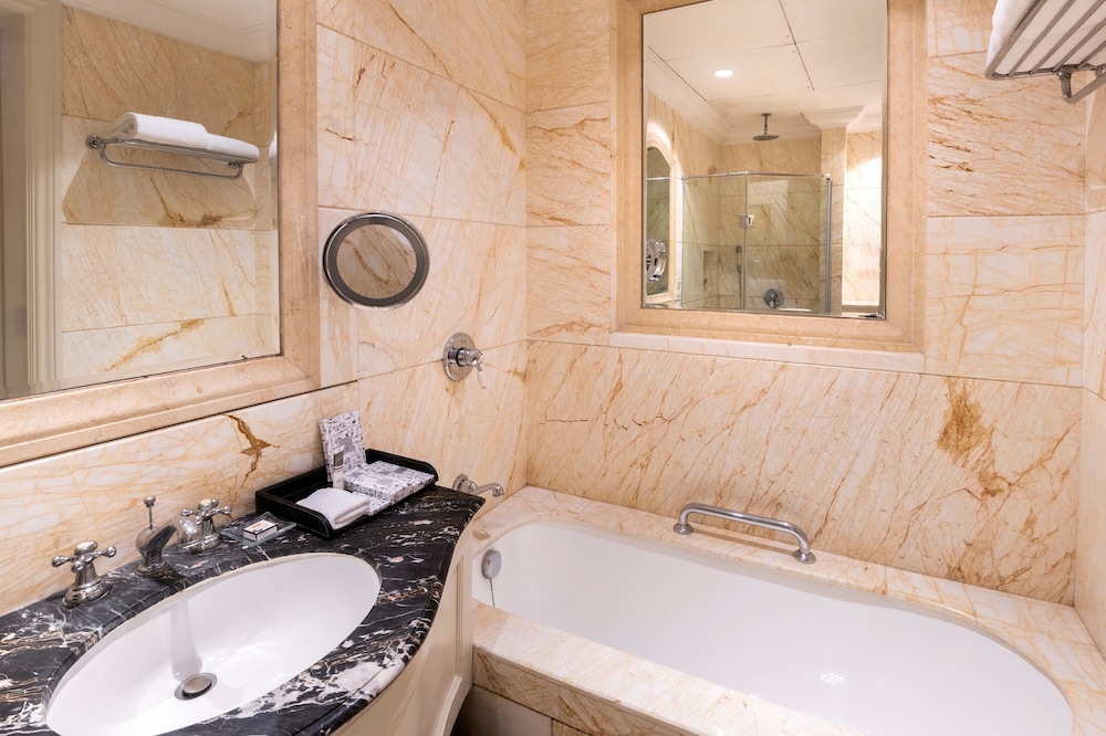 Luxury Suite, Non Smoking (Lutyens)
