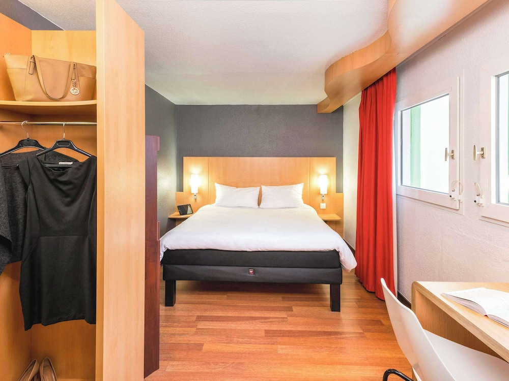 Standard Room, 1 Double Bed - Photo 6