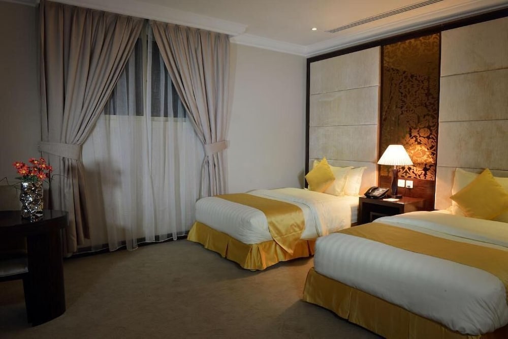 Junior Suite, 2 Twin Beds photo 1