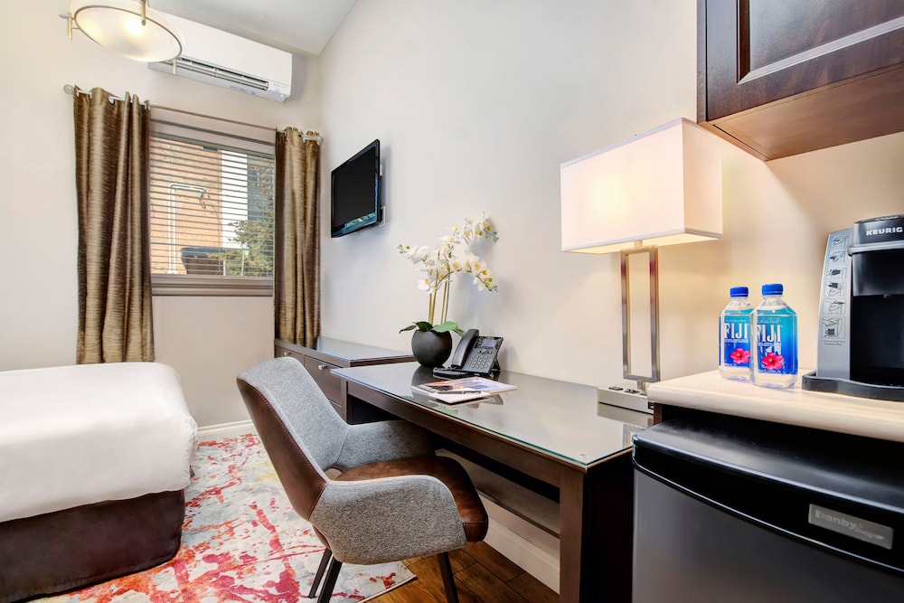 Economy Studio Suite, 1 Double Bed, Kitchenette