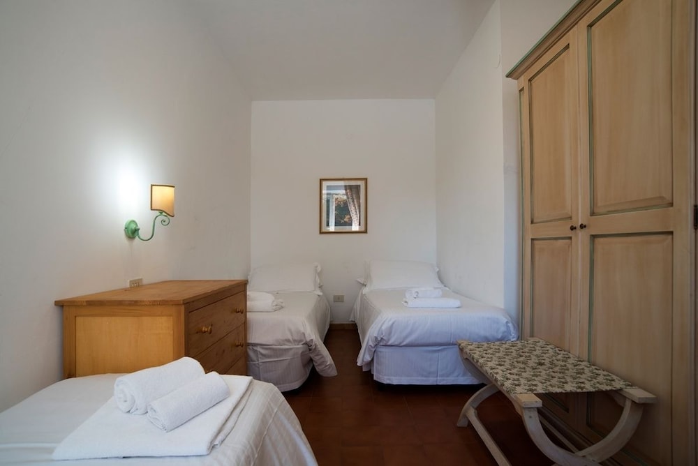 Standard Quadruple Room photo 3