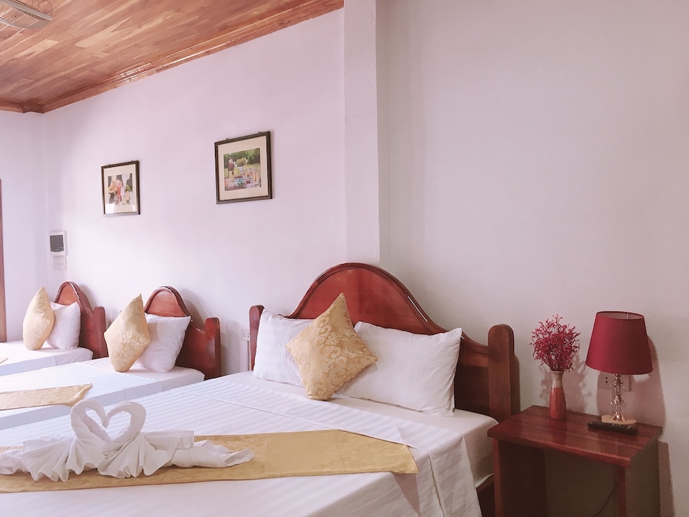 Deluxe Family Room with Private Balcony - Photo 2