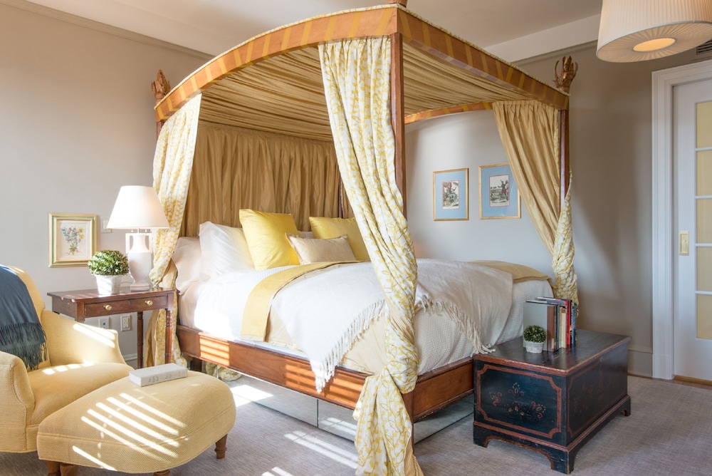 Suite (Fourteen)