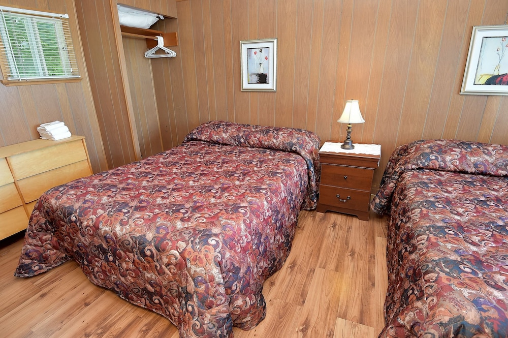 Standard Room, 2 Double Beds (4) photo 1