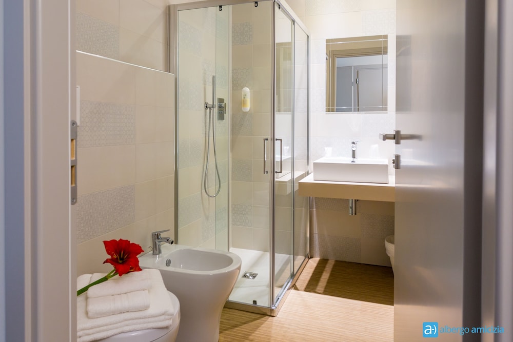 Double Room - Photo 6
