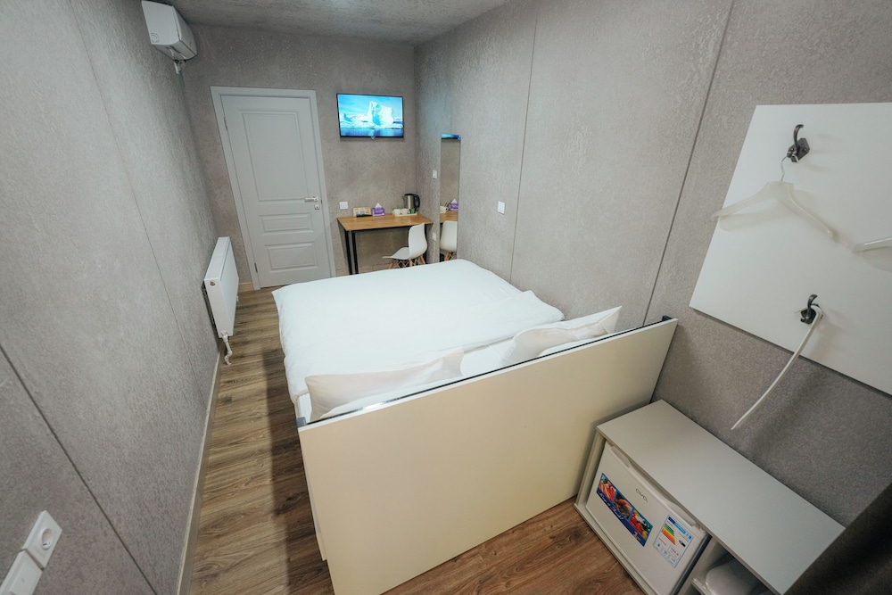 Standard Double Room photo 2