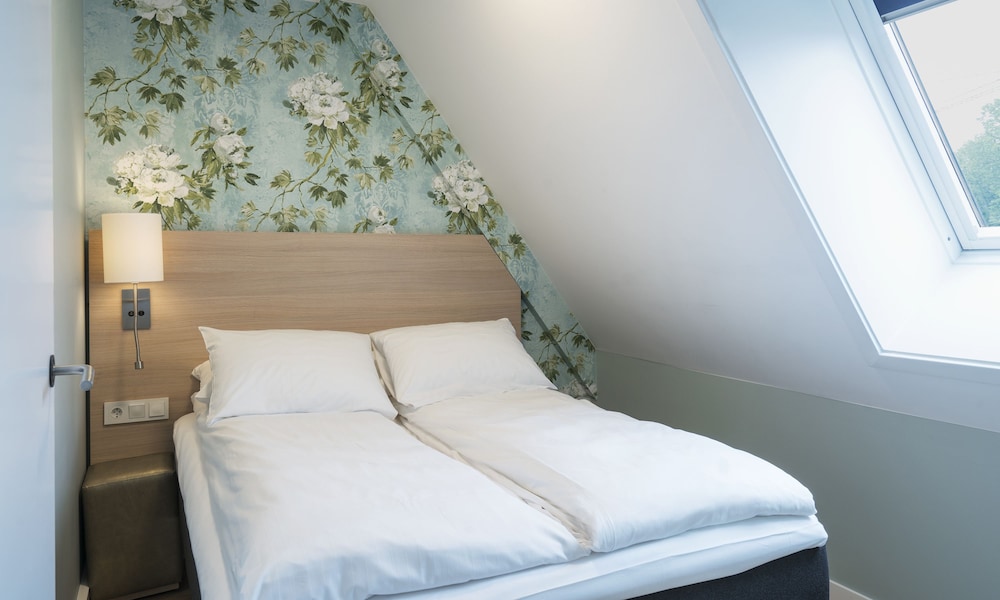 Superior Room, Non Smoking - Photo 5