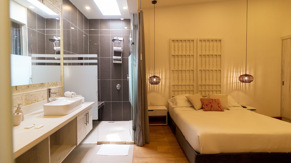 Standard Studio Suite photo 3