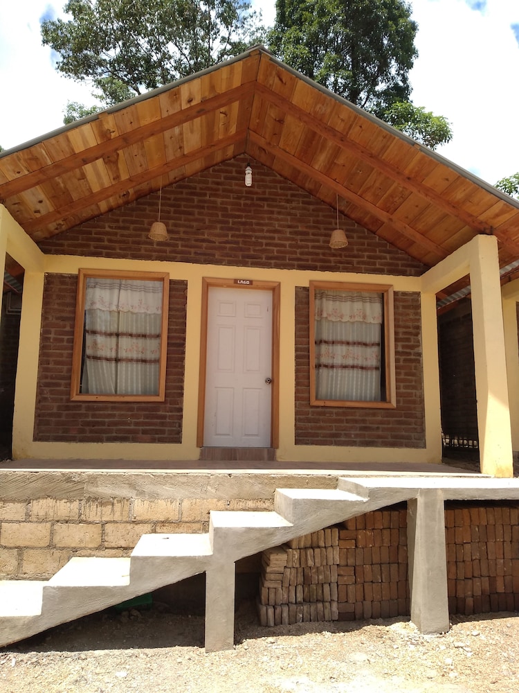 Basic Cabin photo 2