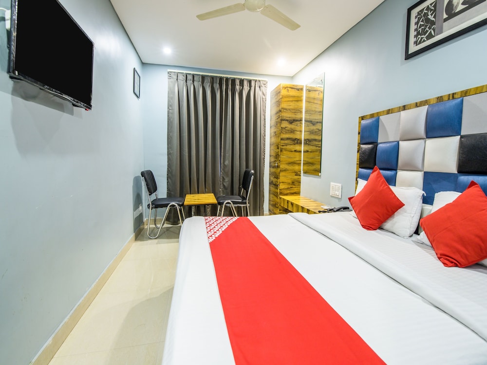 Deluxe Double Or Twin Room photo 2