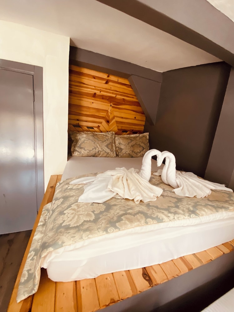 Deluxe Twin Room photo 3