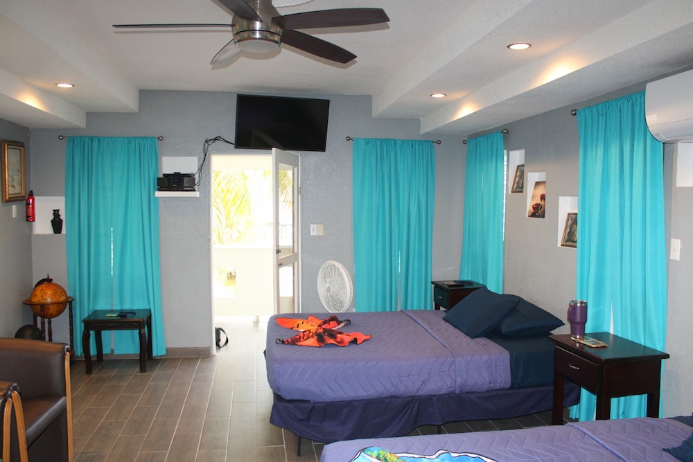 Family Suite, Balcony, Lagoon View photo 3